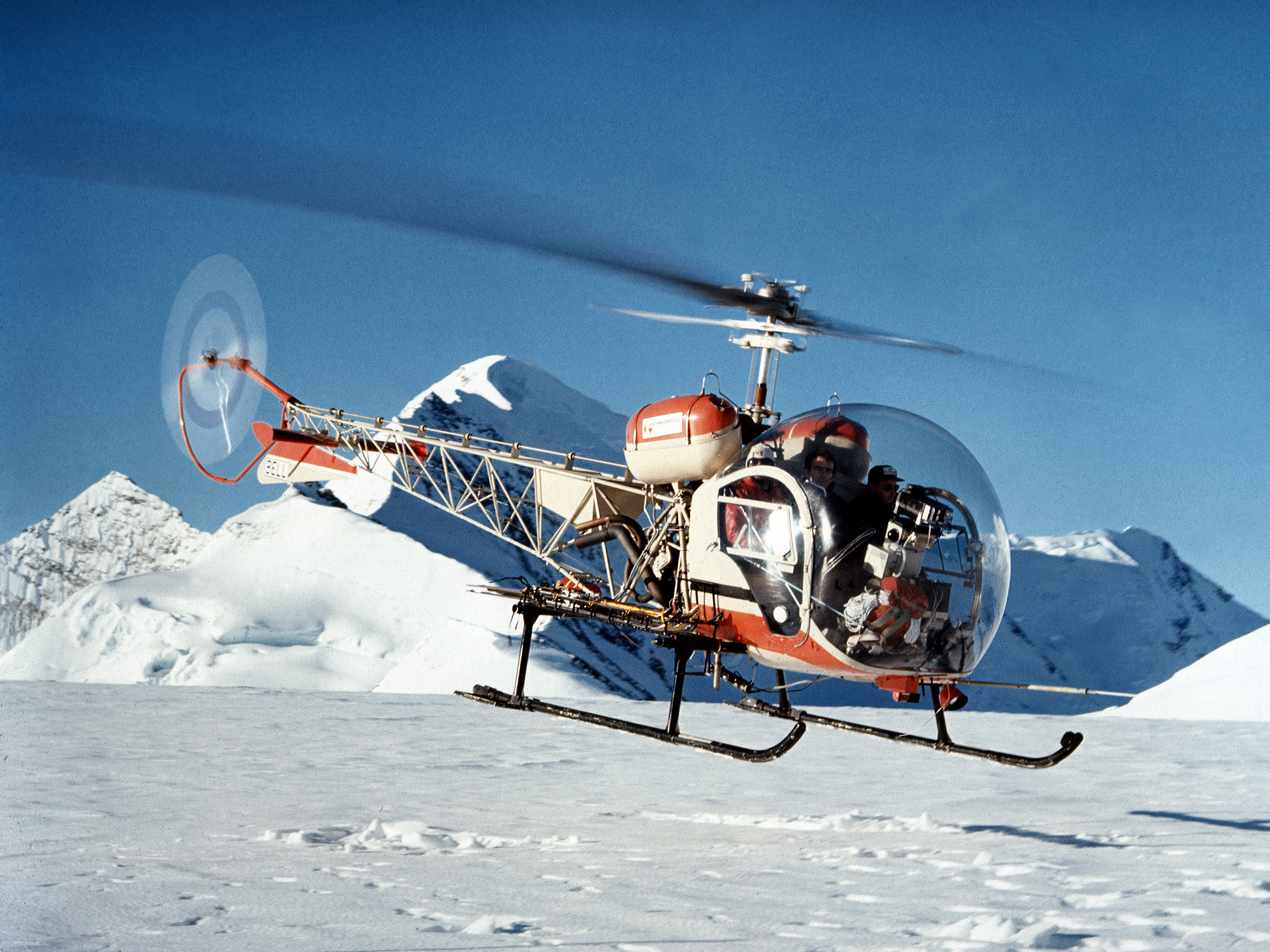 Helicopter Skiing in 1970 at Mike Wiegele Heli-skiing Resort