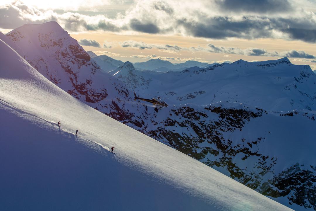 Group skiing in Alpin