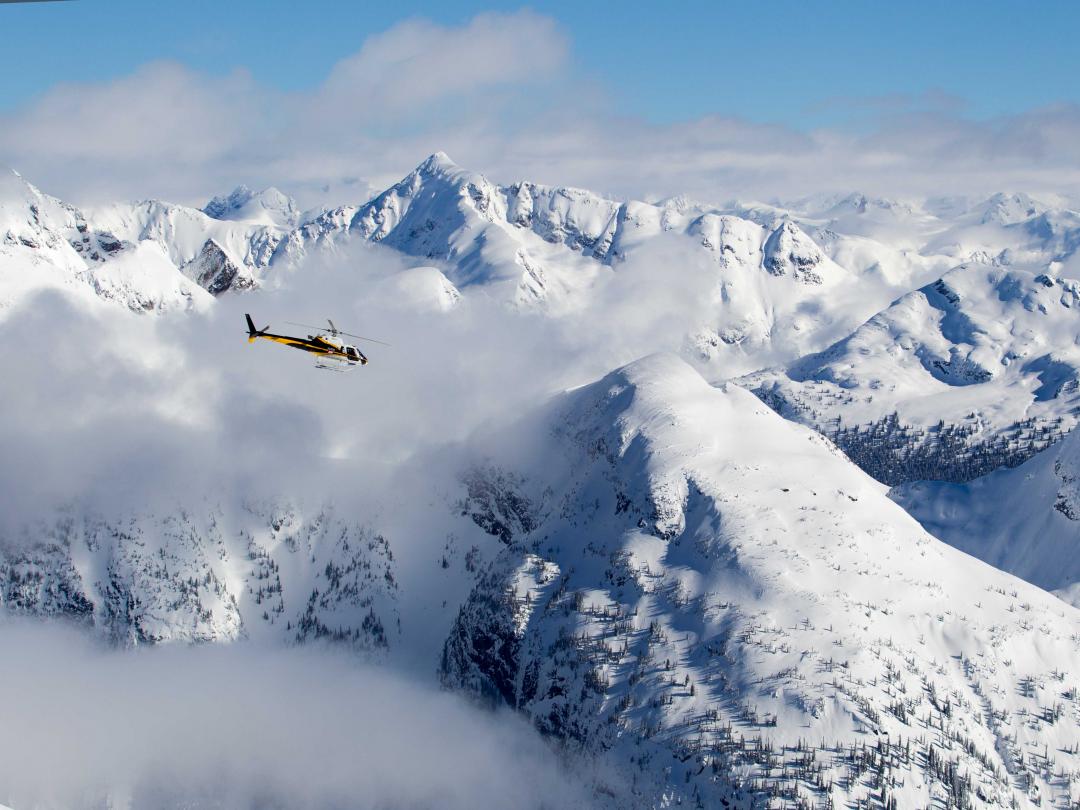 Tour 618 deep powder heli-skiing, BC, Canada