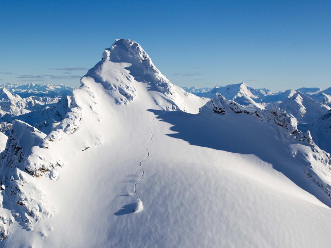 Best heli-skiing weekly videos at Mike Wiegele Helicopter Skiing in Blue River, BC, Canada