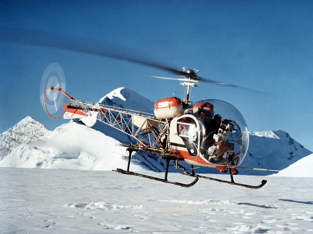 Helicopter Skiing in 1970 at Mike Wiegele Heli-skiing Resort