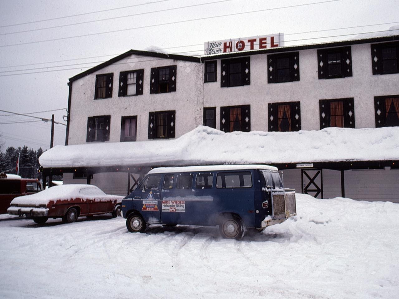 Helicopter Skiing in 1970 at Mike Wiegele Heli-skiing Resort