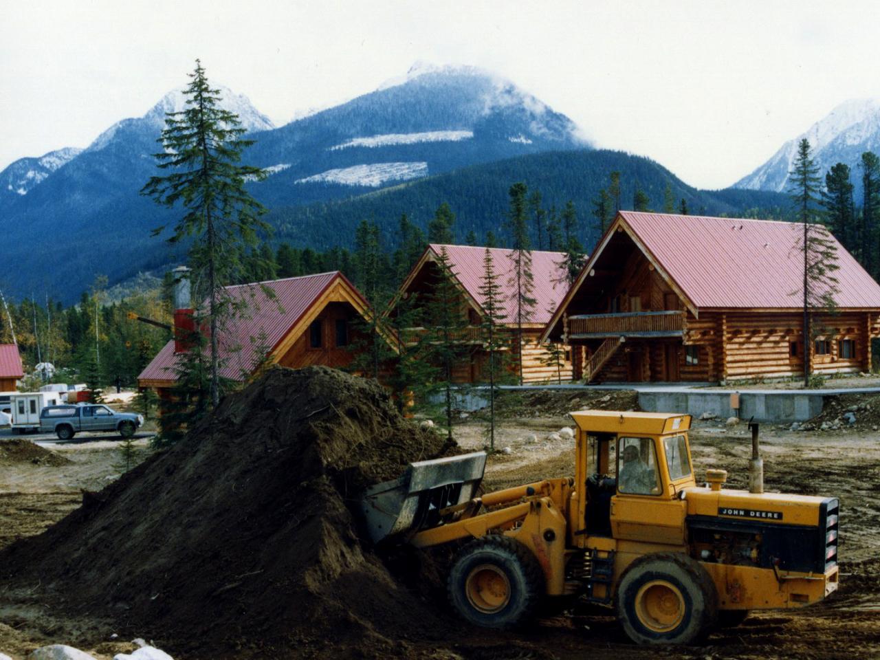 1990 Helicopter Skiing at Mike Wiegele Heli-skiing Resort