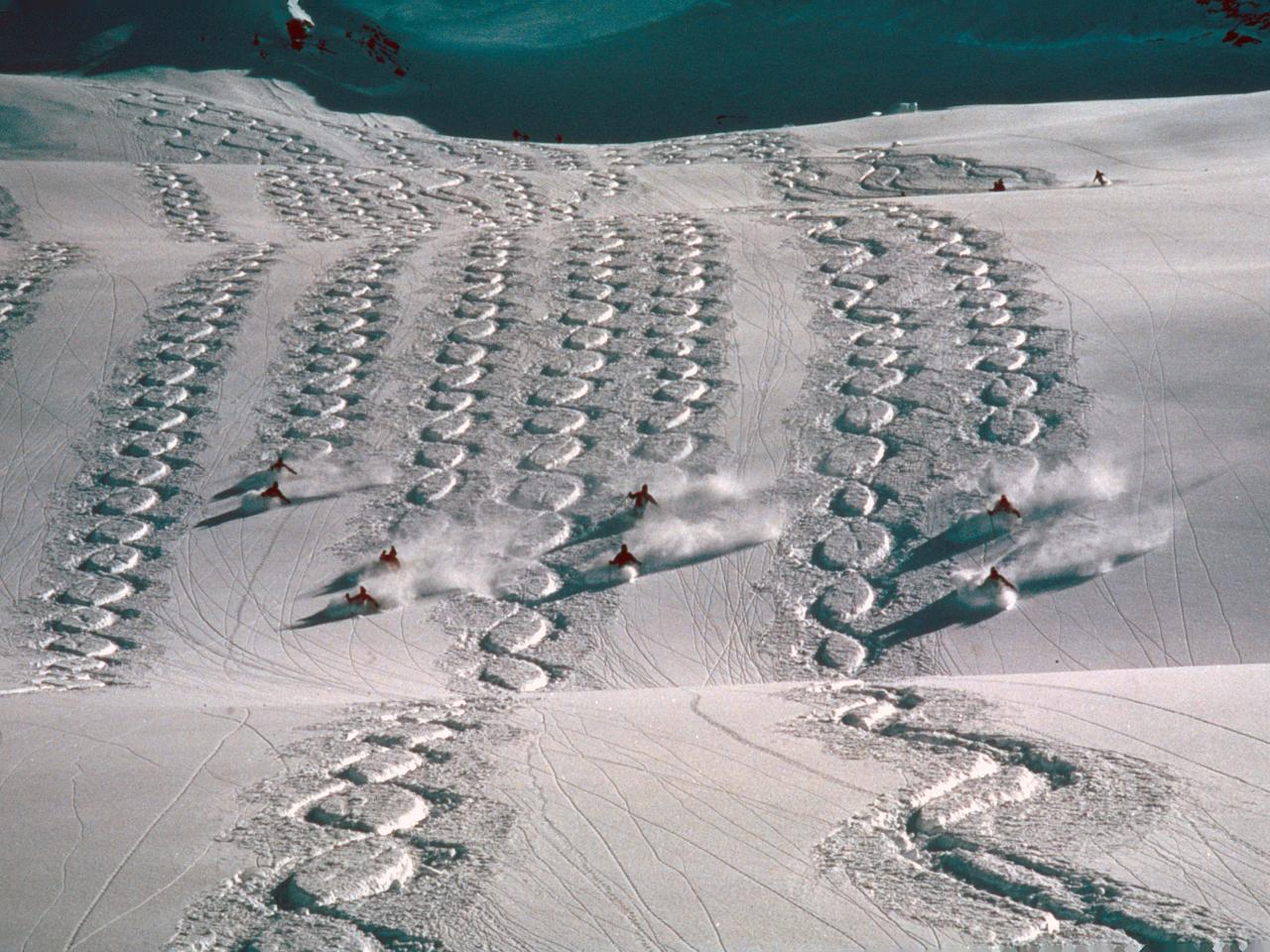 1990 Helicopter Skiing at Mike Wiegele Heli-skiing Resort