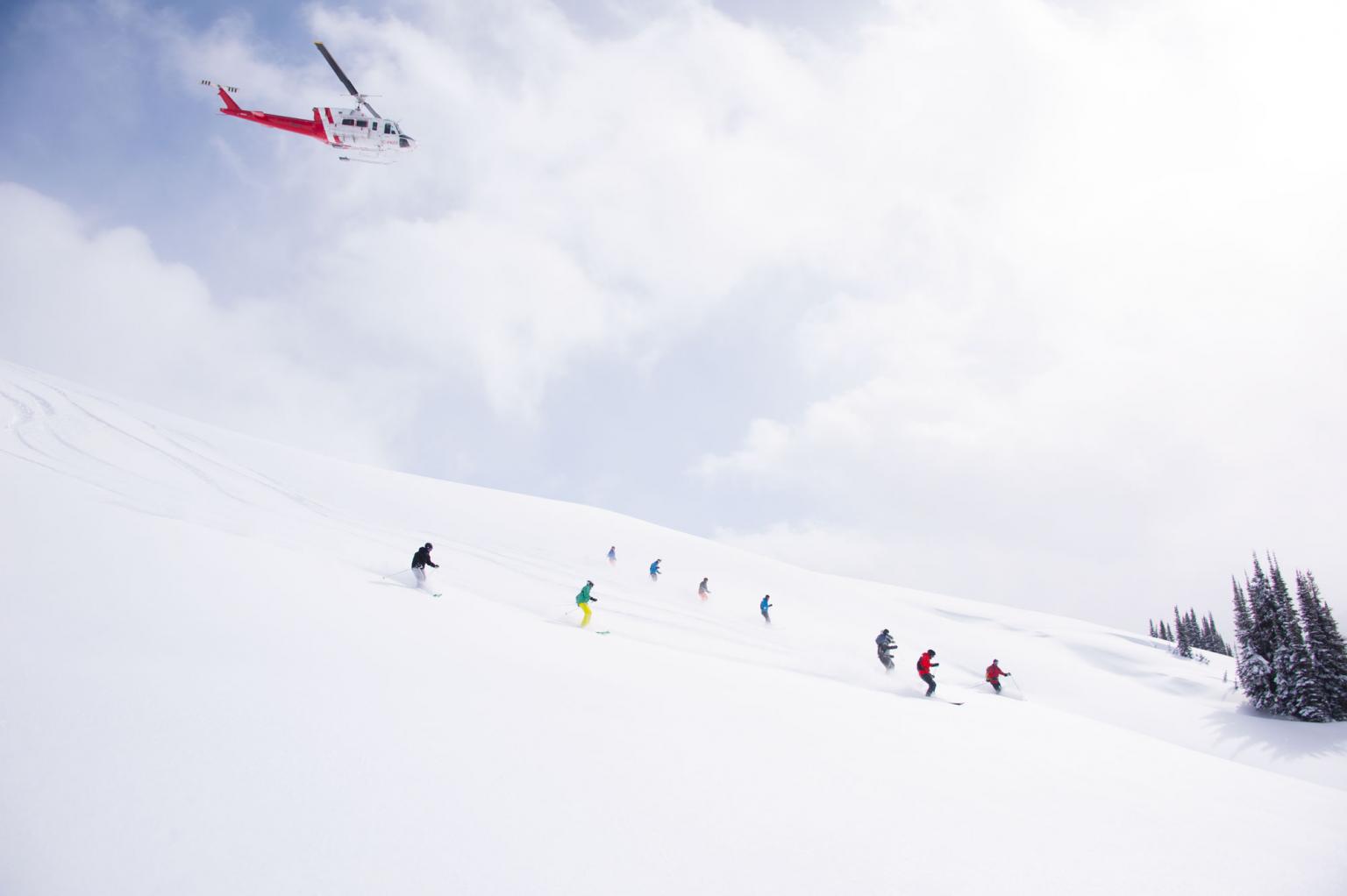 Group skiing