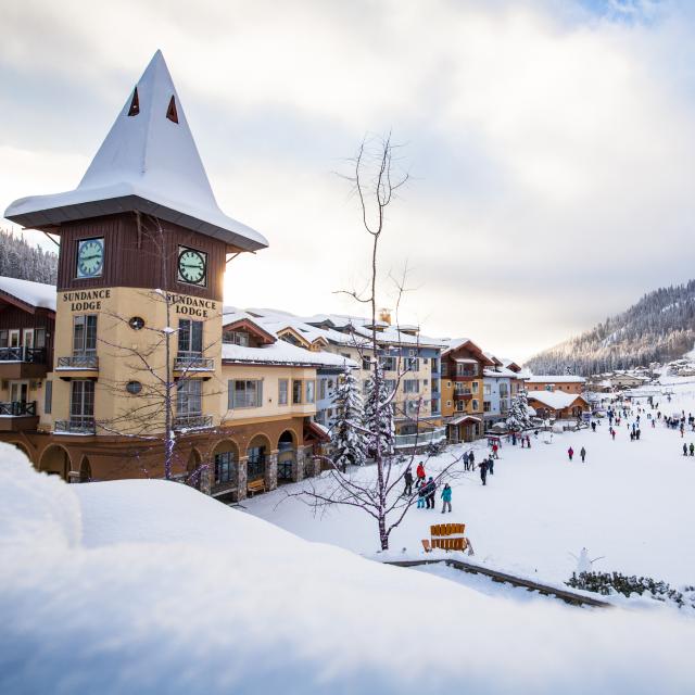 Experience a winter escape at Canada’s second largest ski area and proud resort partner of Mike Wiegele Helicopter Skiing, Sun Peaks Resort.