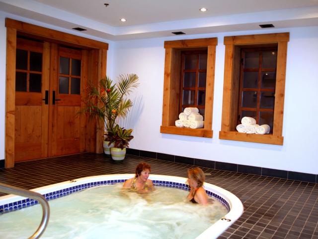 Albreda hot tub